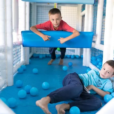 ホテル Fabilia Family Hotel - Polsa 3*